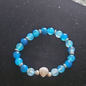 Ocean Blue Beaded Bracelet with Shell Accent
